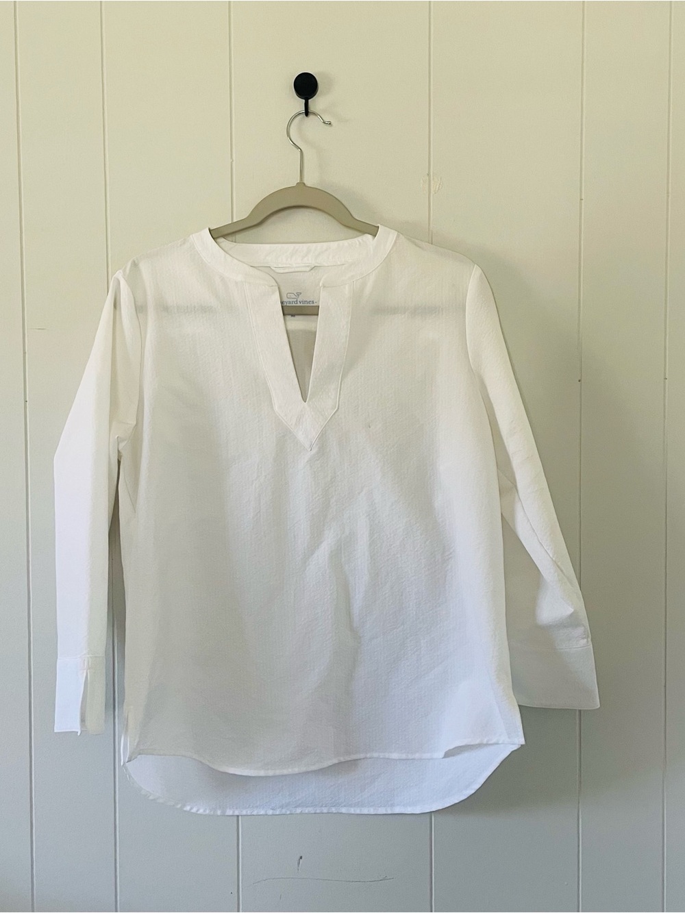 Vineyard Vines White Split V-Neck Long Sleeve Blouse